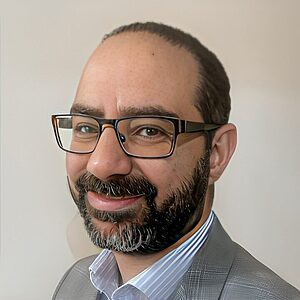 صورة ديڤيد عزيز